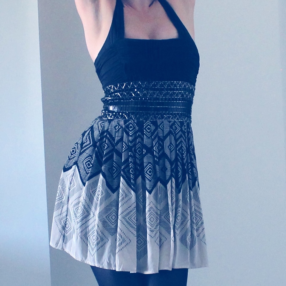 BEBE beaded geometric mini dress - Picture 2 of 9